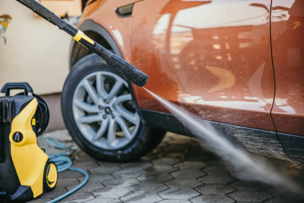 Garage Pressure Washing in Bluffton, IN